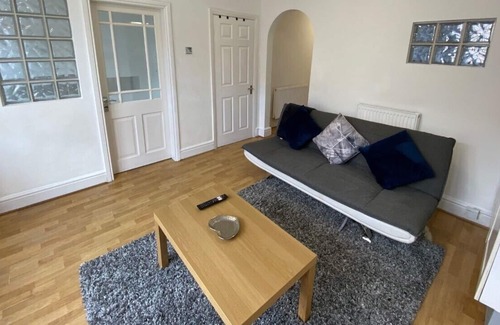 Crewe Apartment | Hollins House - By Sigma Stays