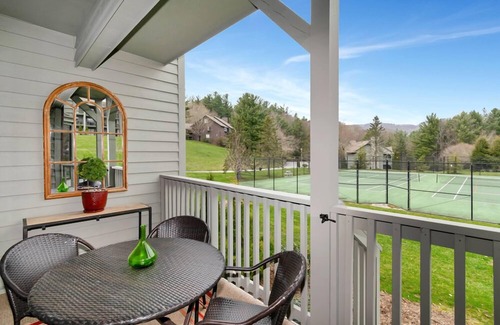 Blowing Rock Condo | Holly 2 | Fireplace, Restaurant, Pool, Spa