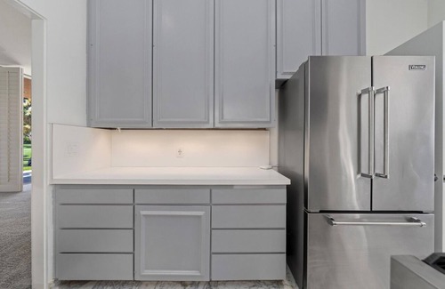 Palm Desert Resort | Hollywood Regency Style with Stunning Views - GOLF available!