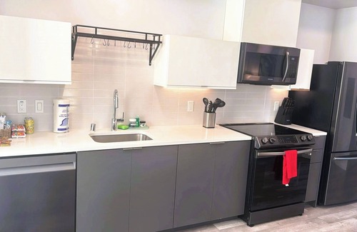 Fairfax District House | Hollywood 𝓤𝓻𝓫𝓪𝓷 Retreat on Spaulding Ave - FREE WIFI 𝓪𝓷𝓭 PARKING