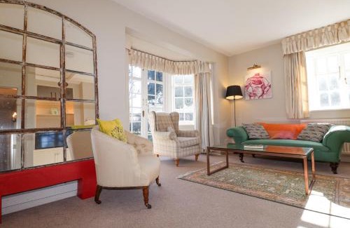 Tendring House | Holm Oak Lodge