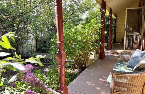 Leura House | Holmcroft & Pixie Character Retreat Sth Leura-10 mins Walk Leura/Quiet St