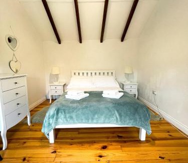 Rye Foreign Ski Chalet | Holmdale Holiday Cottages