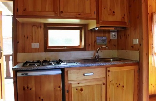 Viareggio Ski Chalet | Holzbungalow für 4 Personen im Campingplatz