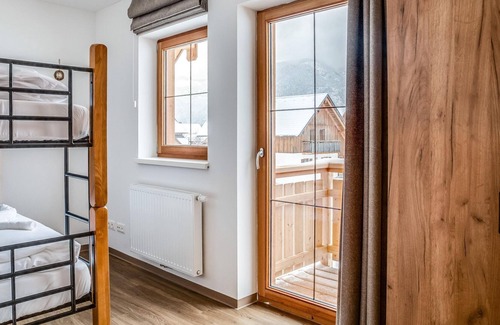Obertraun House | Home in Obertraun on Lake Hallstatt for hikers