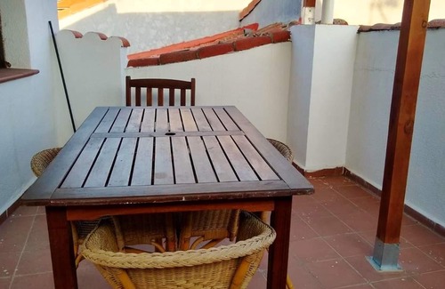 San Martin de Valdeiglesias Apartment | Homerez - Appartement for 5 ppl. with terrace at San Martín de Valdeiglesias