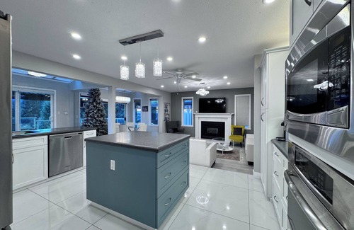 Upper Lonsdale House | Home Away from Home OCEAN view
