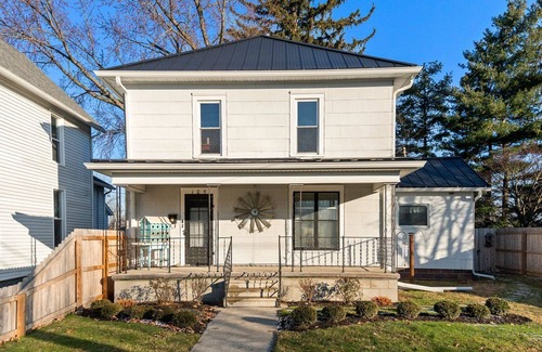 Kendallville House | Home Away From Home