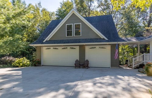 Harrison Apartment | "Home Away From Home" nestled into five private acres on an all sports lake!