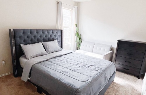 Lorena House | Home Away From Home Near Magnolia/Baylor