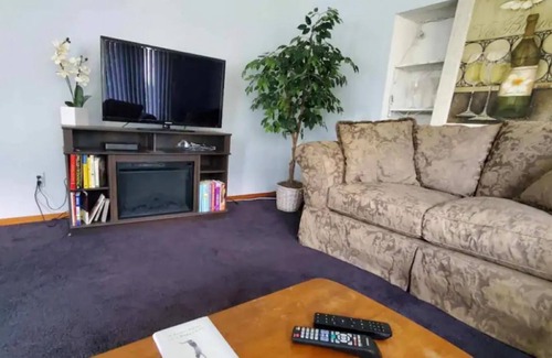 North Bay Shore House | Home Away From Home
