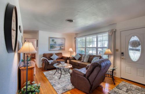 Brentwood Park House | Home Away from Home Daytona 3 Bedroom