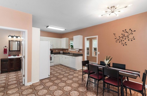 Boiling Springs House | "Home Away From Home!" Weekly & Monthly Discounts.