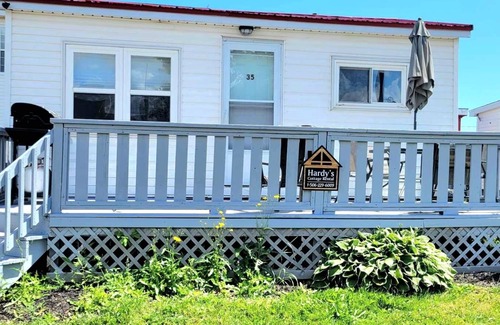 Pointe-du-Chene Cottage | Home by the beach