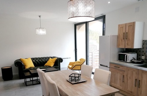 Sainte-Genevieve-les-Gasny House | Homerez - Nice house with garden and terrace & Wifi