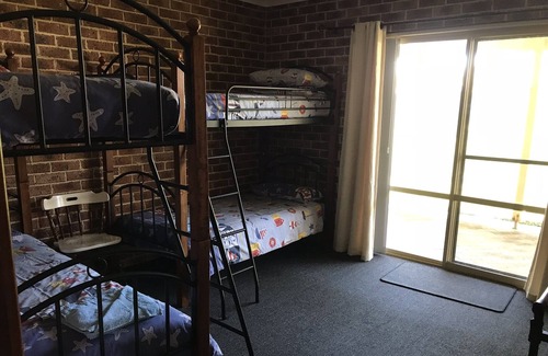 Ledge Point House | Home From Home@Ledge