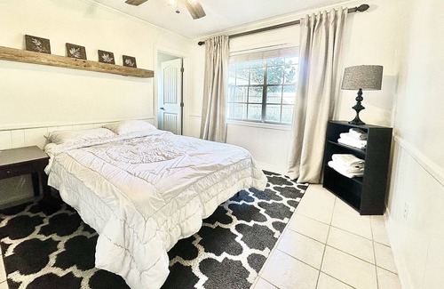 Thibodaux House | Home in quiet Thibodaux, LA neighborhood (Pet Friendly!)