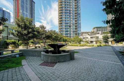 Crosstown Apartment | Home in the Sky with Gorgeous Water Views