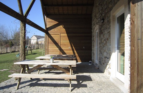 Petit-Thier House | Home in Vielsalm with Sauna
