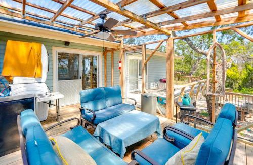 Alligator Point House | Home Near Beach in Alligator Point Rooftop Deck!