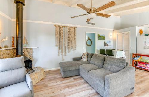 Alligator Point House | Home Near Beach in Alligator Point Rooftop Deck!