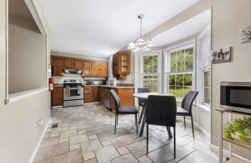 Spanish Lake House | Home Near STL Safari Zoo