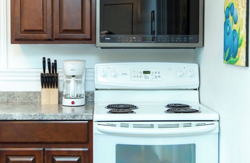 Conception Bay South Apartment | Home on Porters in CBS is a beautiful 2-bedroom apt. T'Railway is 50m near.