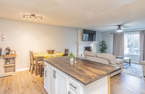 Lacey House | Home the way you Need it.