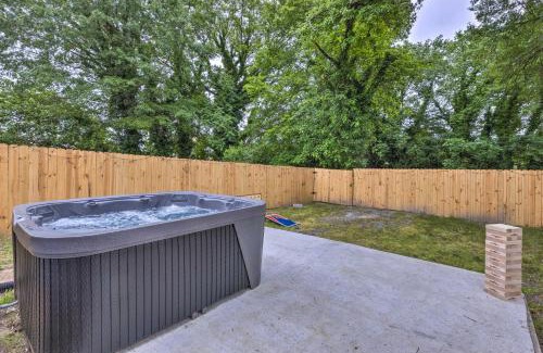 Mosby House | Home with Hot Tub Less Than 2 Mi to Downtown Richmond!