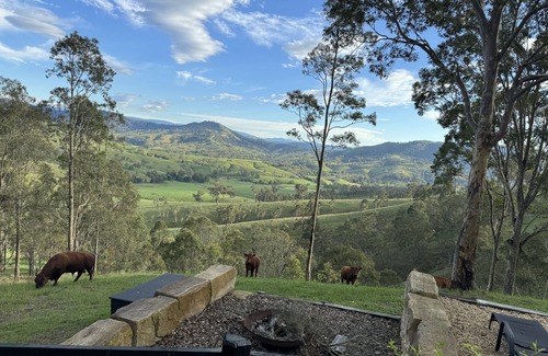 Mount Rivers House | Home with stunning views in Hunter Valley. 10pp hot tub spa & Tesla charger