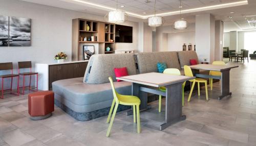 March Air Reserve Base Hotel | Home2 Suites By Hilton Riverside March Air Force Base, Ca