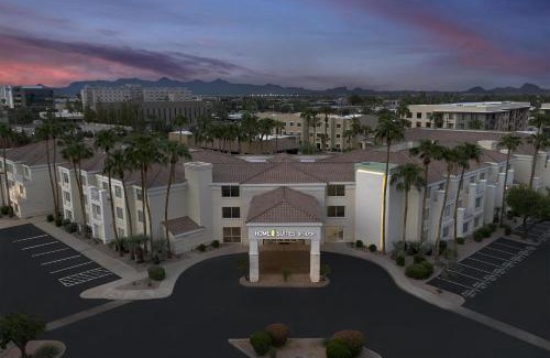 South Scottsdale Resort | Home2 Suites by Hilton Scottsdale Old Town