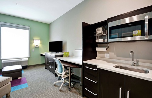 Ferry Pass Hotel | Home2 Suites by Hilton Pensacola I-10 at North Davis Hwy