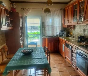 Markopoulon Apartment | Home4U, just 7km from airport