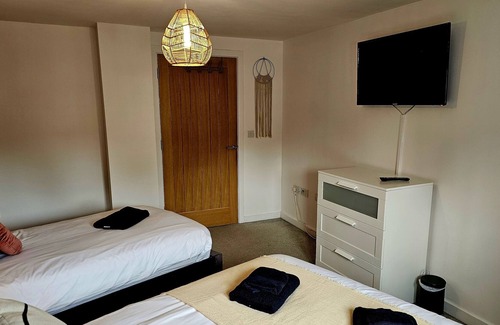 Harrogate Apartment | Homebird Property - Epsom Apartment