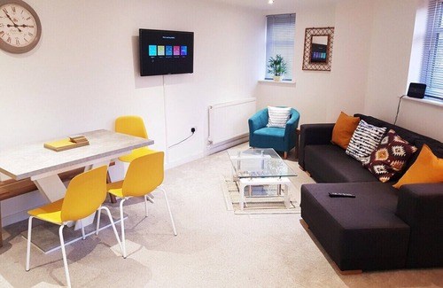 Harrogate Apartment | Homebird Property - Epsom Apartment