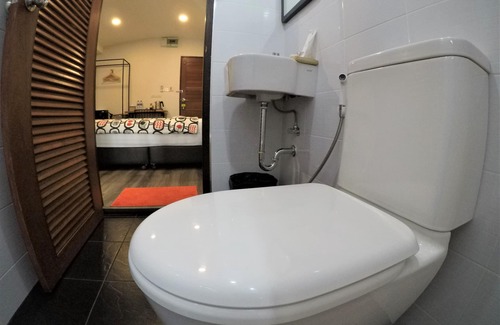 Thapae Hotel | Homely and Peaceful Place in Central Location of Chiang Mai (FREE bicycle)