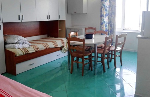 Ischia Porto Apartment | Homerez - 10 m away from the beach! Amazing appartement for 6 ppl. at Ischia