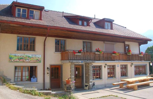Haut-Intyamon House | Homerez - Amazing house for 19 ppl. with terrace at Haut-Intyamon