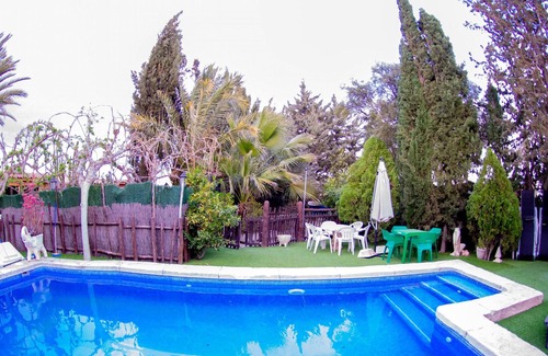 Algaida Villa | Homerez - Amazing villa for 17 ppl. with swimming-pool and terrace at Archena