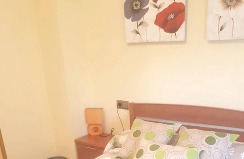 Cuenca Apartment | Homerez - Apartement for 6 ppl. with shared pool, jacuzzi and terrace at Cuenca