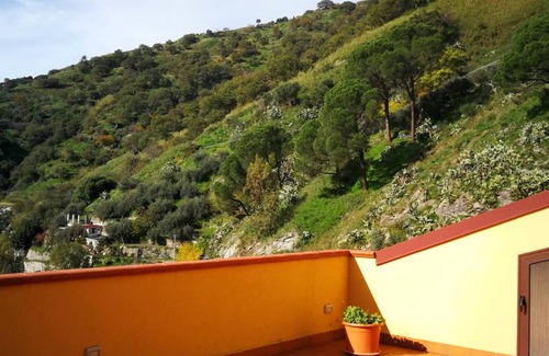 Casalvecchio Siculo Apartment | Homerez - Appartement 6 km away from the beach for 5 ppl. at Casalvecchio Siculo