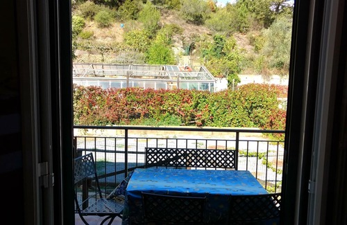 Villanova d'Albenga Apartment | Homerez - Appartement 7 km away from the beach for 6 ppl. at Villanova d'Albenga