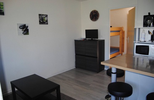 Fabron Apartment | Homerez - Apt. in Nice with pool