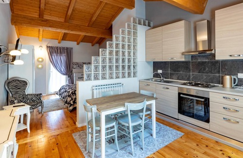 Piazza Apartment | Homerez - Beautiful appartement for 2 ppl. with balcony at Mondovì Piazza (CN)
