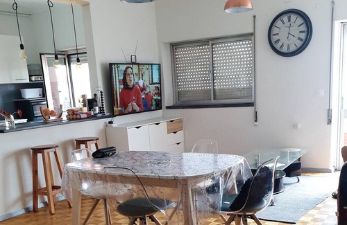 Pombal Apartment | Homerez - Beautiful appartement for 4 ppl. with balcony at Pombal