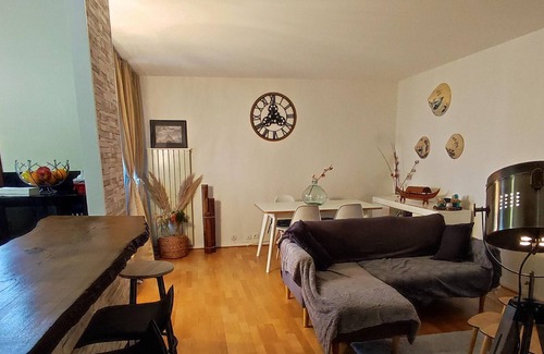 Saint-Gratien Apartment | Homerez - Beautiful appartement for 2 ppl. with balcony at Saint-Gratien