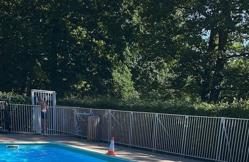 Klingenthal Apartment | Homerez - Beautiful studio for 4 ppl. with shared pool and terrace at Bœrsch