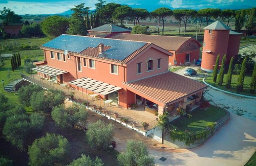 Segni Villa | Homerez - Big villa for 24 ppl. with swimming-pool, garden and terrace at Segni