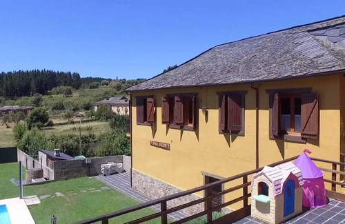 San Juan de la Mata Ski Chalet | Homerez - Chalet in San Juan de la Mata